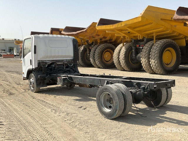 2019 Isuzu NPR 4x2 Cab and Chassis - Грузовик-шасси: фото 3 2019 Isuzu NPR 4x2 Cab and Chassis - Грузовик-шасси: фото 3