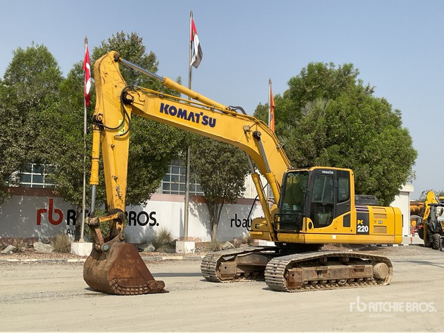 2020 Komatsu PC220-8M0 - Гусеничный экскаватор: фото 1 2020 Komatsu PC220-8M0 - Гусеничный экскаватор: фото 1