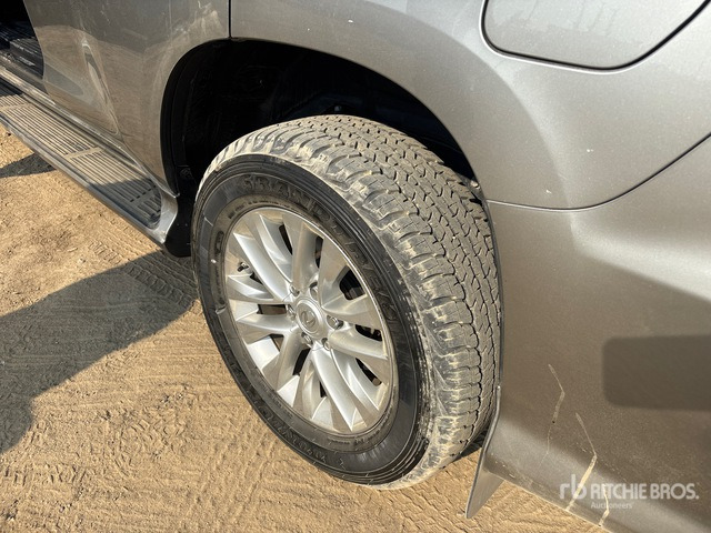 2020 Lexus GX460 4WD SUV - Внедорожник: фото 4 2020 Lexus GX460 4WD SUV - Внедорожник: фото 4