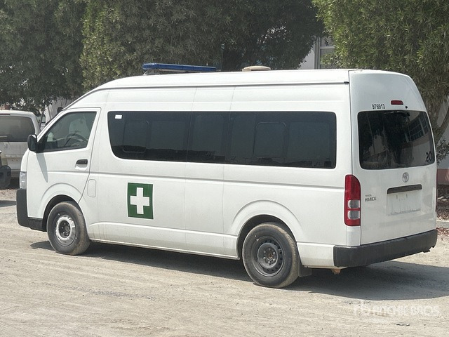 2022 Toyota Hiace High Roof 4x2 Ambulance - Машина скорой помощи: фото 3 2022 Toyota Hiace High Roof 4x2 Ambulance - Машина скорой помощи: фото 3