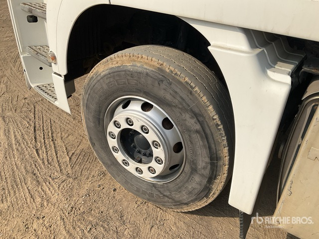 2016 MAN TGS28.440 6x4 T/A Sleeper Truck Tractor - Тягач: фото 5 2016 MAN TGS28.440 6x4 T/A Sleeper Truck Tractor - Тягач: фото 5