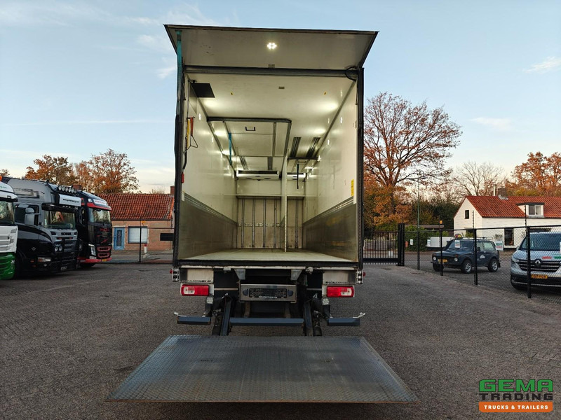 DAF XF 450 FAS 6x2 Superspacecab Euro6 - Koel-VriesBak 9.5m + Carrier Supra 1250Mt + Laadklep 2500kg - 331.000km Origineel! - Рефрижератор: фото 5 DAF XF 450 FAS 6x2 Superspacecab Euro6 - Koel-VriesBak 9.5m + Carrier Supra 1250Mt + Laadklep 2500kg - 331.000km Origineel! - Рефрижератор: фото 5