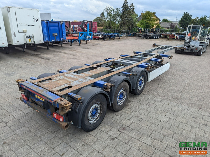Krone SDC 27 3-Assen SAF - Lift as - Schijfremmen - Achterschuiver - 20 2x20FT/30/40FT - Полуприцеп-контейнеровоз/ Сменный кузов: фото 4 Krone SDC 27 3-Assen SAF - Lift as - Schijfremmen - Achterschuiver - 20 2x20FT/30/40FT - Полуприцеп-контейнеровоз/ Сменный кузов: фото 4