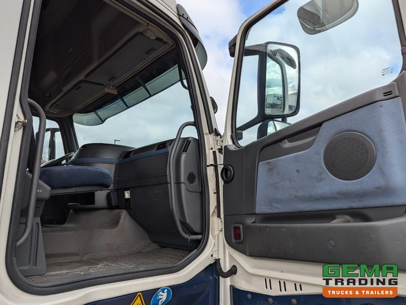 Тягач Volvo FH400 4x2 Euro5 FH400 4x2 Globetrotter Euro5  - ADR FL AT OX  (T1513): фото 12