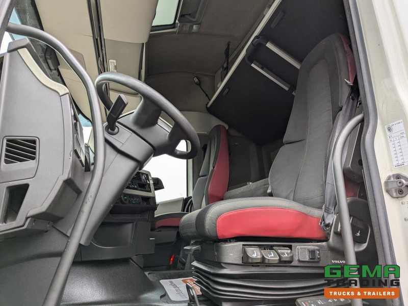 Volvo FH420 4x2 Euro6 FH420 4x2 Globetrotter Euro6 - XLOW / Mega - VEB+ - Double Tanks - Air Suspension - Тягач: фото 5 Volvo FH420 4x2 Euro6 FH420 4x2 Globetrotter Euro6 - XLOW / Mega - VEB+ - Double Tanks - Air Suspension - Тягач: фото 5