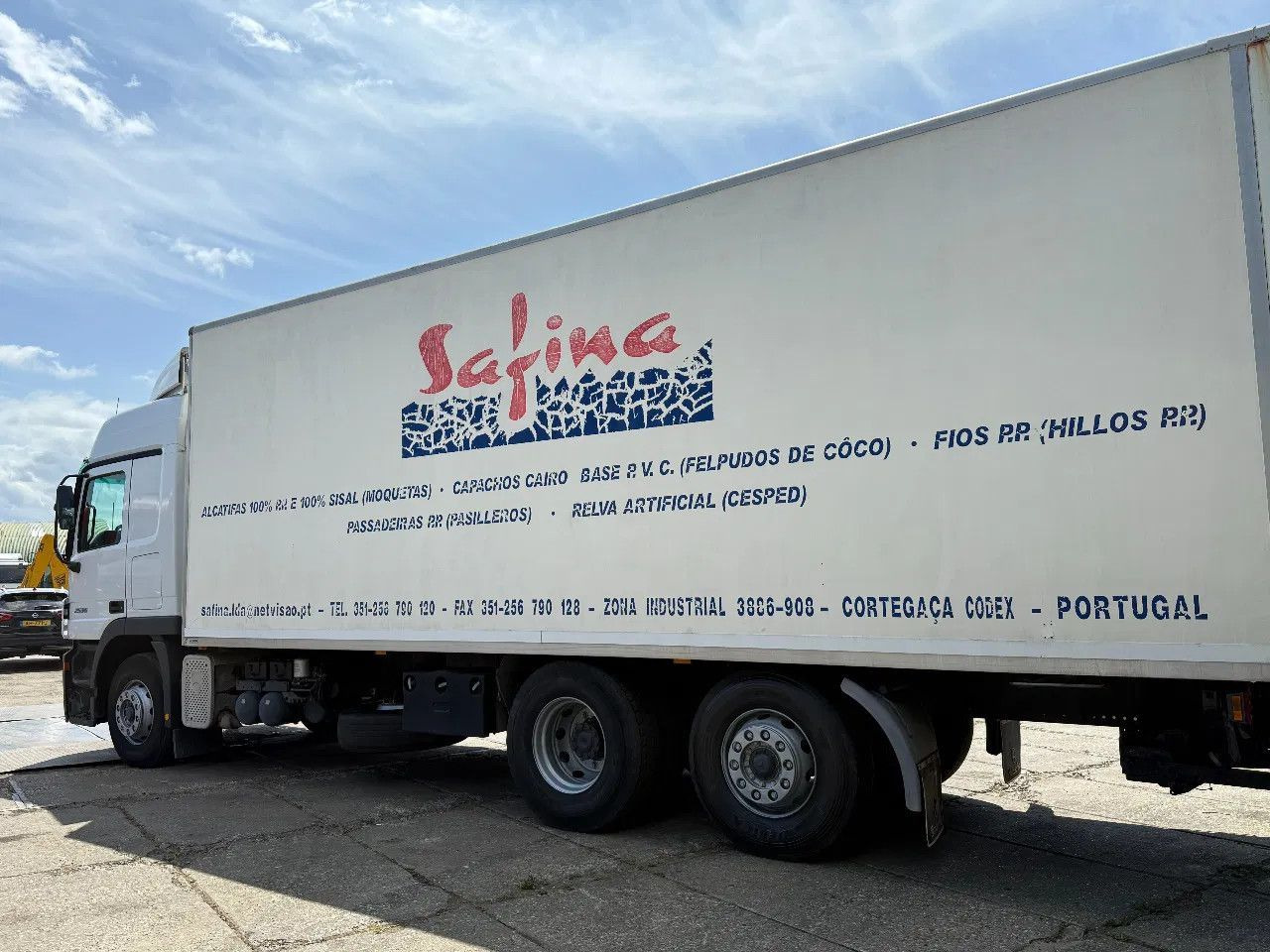 Mercedes-Benz Actros 2536 V6 6X2 Closed Box Spring/Air EPS Man - Грузовик с закрытым кузовом: фото 3 Mercedes-Benz Actros 2536 V6 6X2 Closed Box Spring/Air EPS Man - Грузовик с закрытым кузовом: фото 3