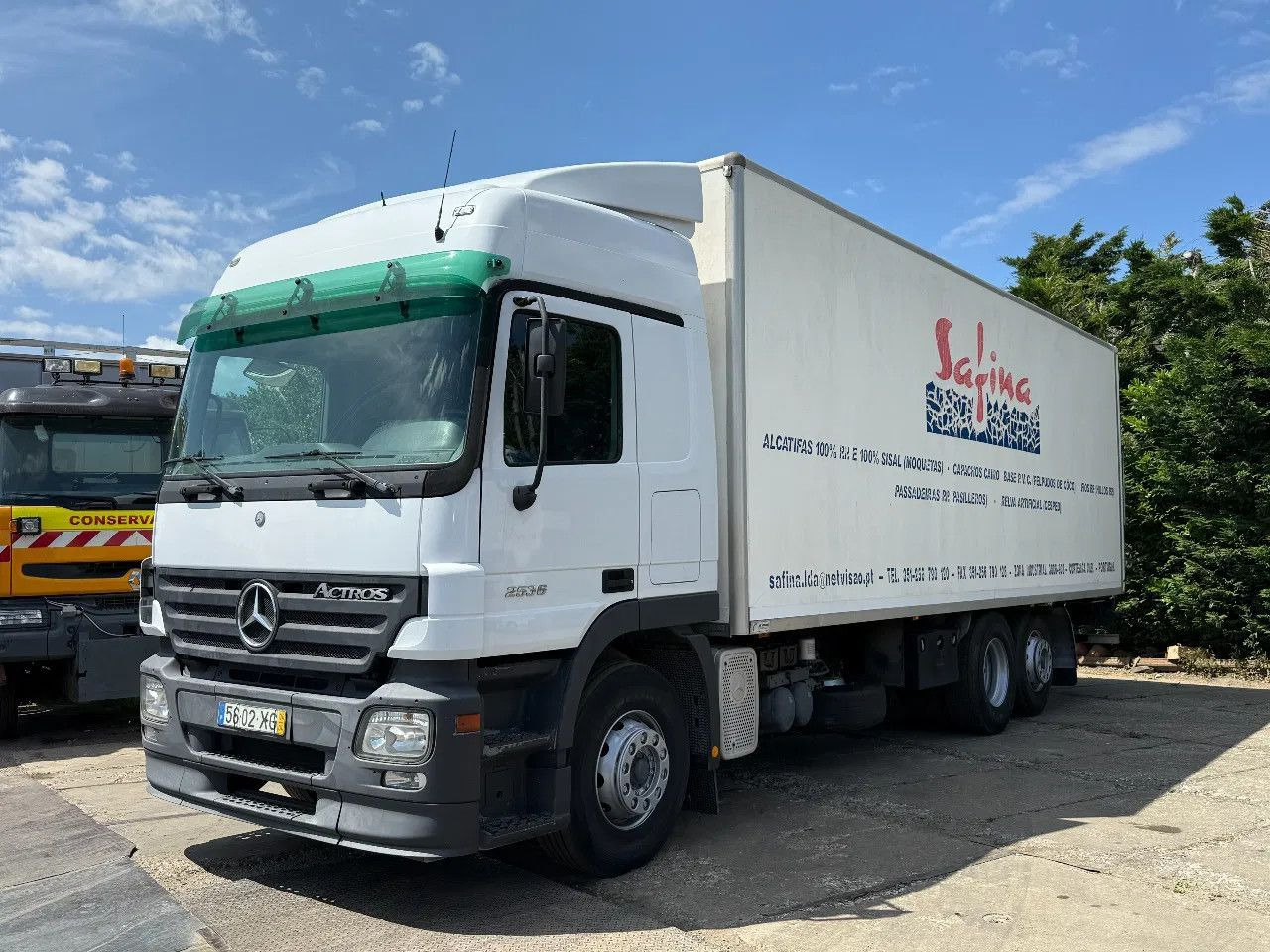 Mercedes-Benz Actros 2536 V6 6X2 Closed Box Spring/Air EPS Man - Грузовик с закрытым кузовом: фото 2 Mercedes-Benz Actros 2536 V6 6X2 Closed Box Spring/Air EPS Man - Грузовик с закрытым кузовом: фото 2