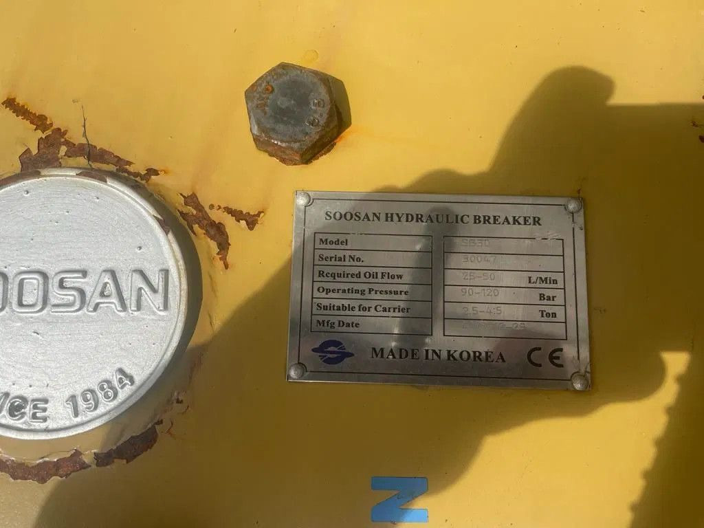 Soosan SB30 Hydraulic Breaker Skid steer Soosan SB30 Hydraulic Breaker Skid steer - Гидромолот для Строительной техники: фото 5 Soosan SB30 Hydraulic Breaker Skid steer Soosan SB30 Hydraulic Breaker Skid steer - Гидромолот для Строительной техники: фото 5