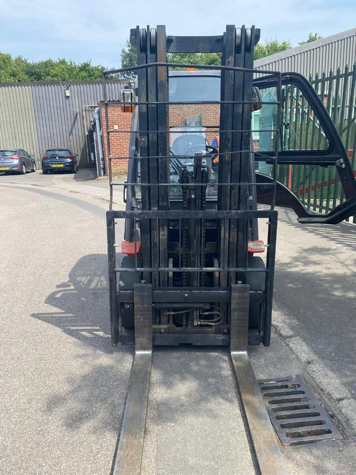 Manitou Mi25D - Дизельный погрузчик: фото 4 Manitou Mi25D - Дизельный погрузчик: фото 4