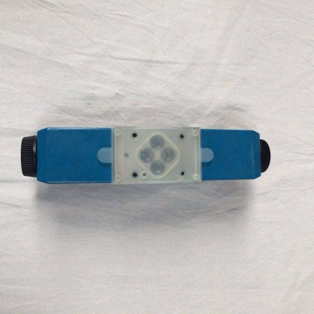 Direct. control valve for Caterpillar - Гидравлический клапан для Погрузочно-разгрузочной техники: фото 2 Direct. control valve for Caterpillar - Гидравлический клапан для Погрузочно-разгрузочной техники: фото 2