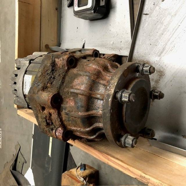 Drive Motor with Gear box Left for Nissan - Двигатель и запчасти для Погрузочно-разгрузочной техники: фото 3 Drive Motor with Gear box Left for Nissan - Двигатель и запчасти для Погрузочно-разгрузочной техники: фото 3