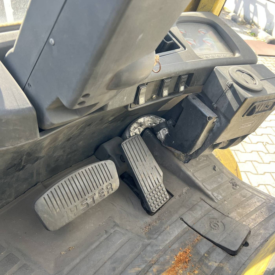 Hyster H4.50XM - Дизельный погрузчик: фото 4 Hyster H4.50XM - Дизельный погрузчик: фото 4