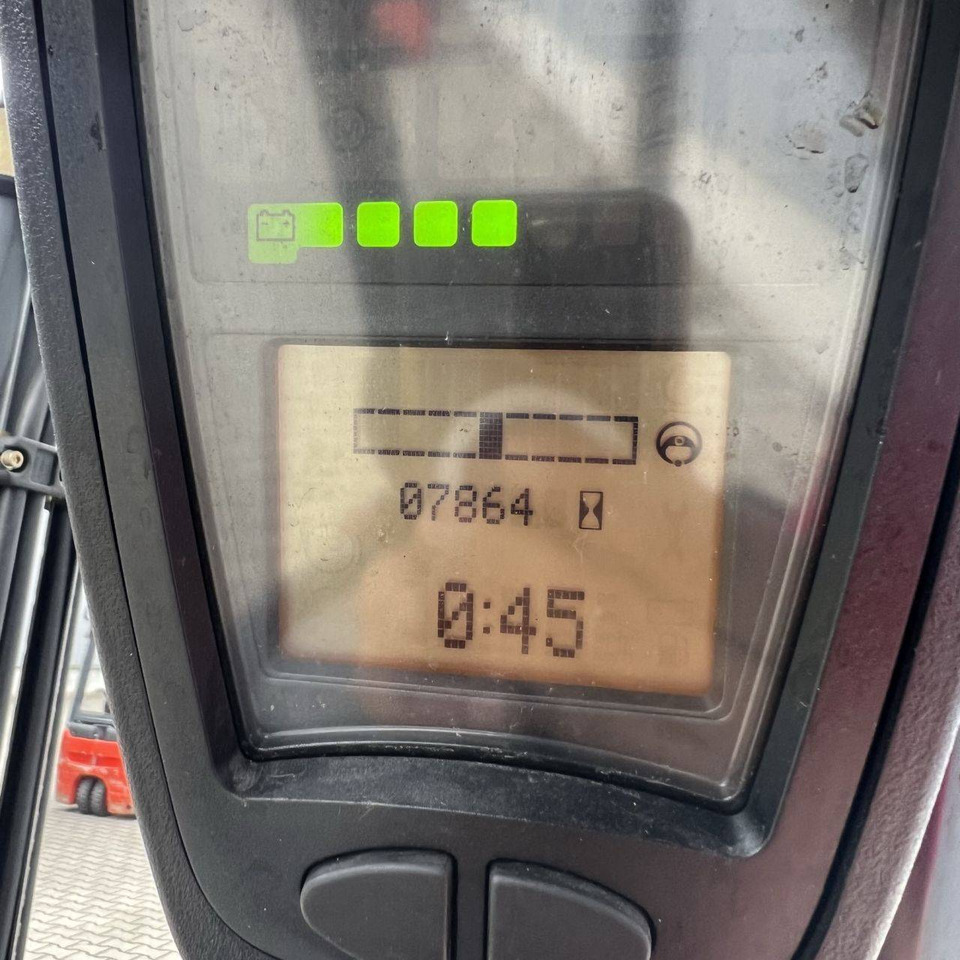 Linde E15 (386-02) EVO - Электропогрузчик: фото 4 Linde E15 (386-02) EVO - Электропогрузчик: фото 4