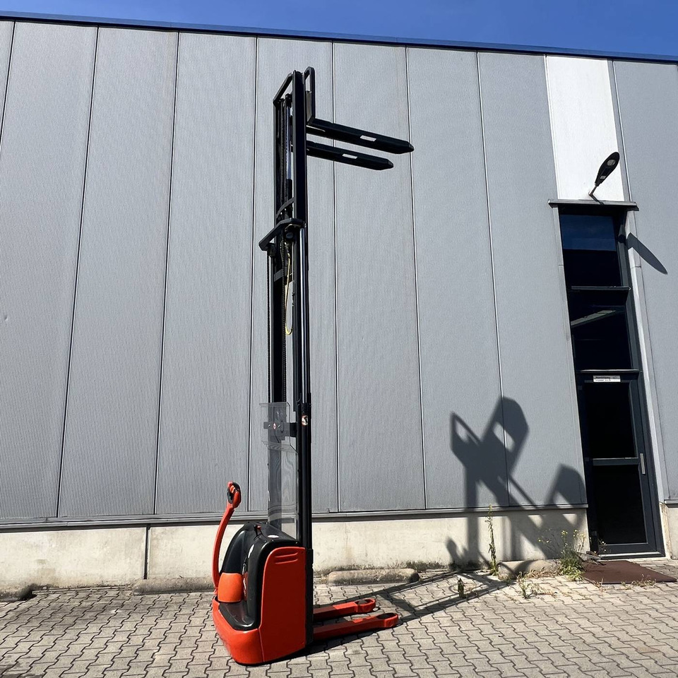 Linde L12 (379) - Штабелер: фото 5 Linde L12 (379) - Штабелер: фото 5