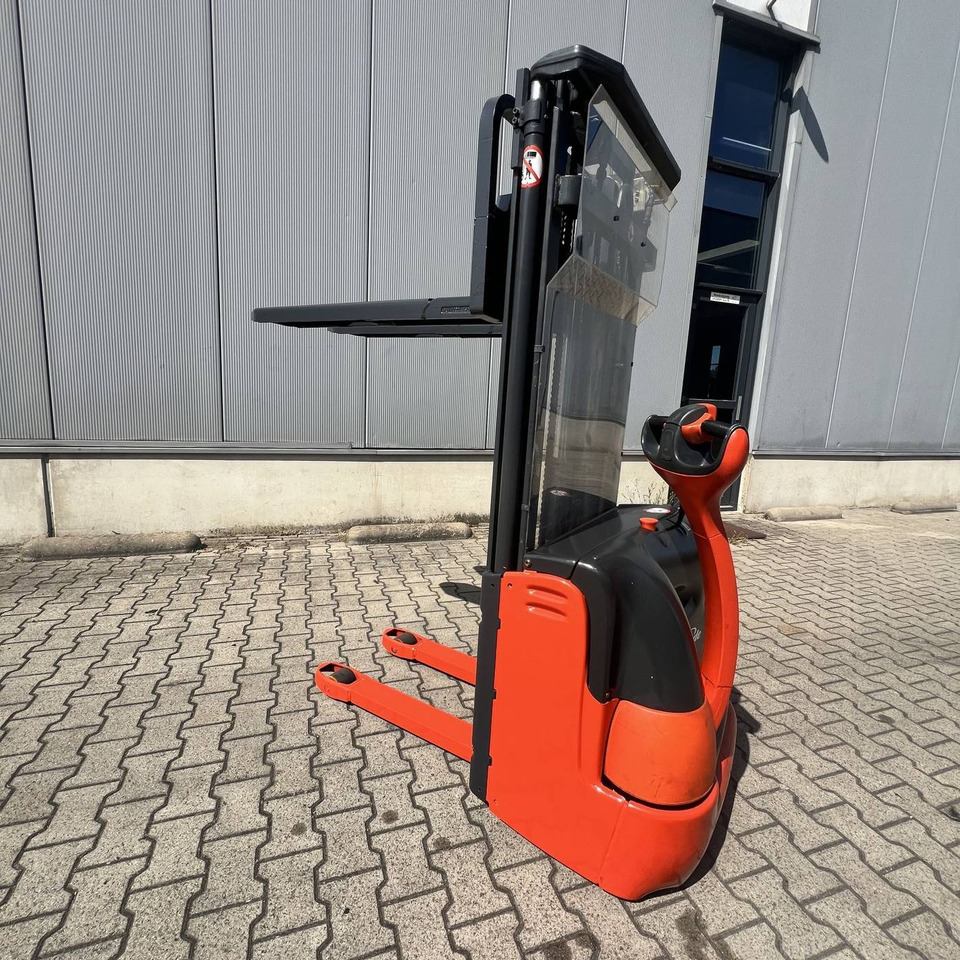 Linde L12 (379) - Штабелер: фото 3 Linde L12 (379) - Штабелер: фото 3