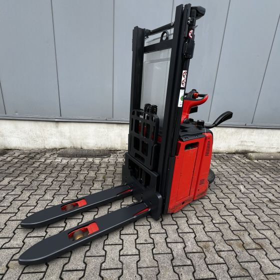 Linde L12AP (133) - Штабелер: фото 2 Linde L12AP (133) - Штабелер: фото 2