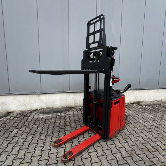 Linde L12AP (133) - Штабелер: фото 3 Linde L12AP (133) - Штабелер: фото 3