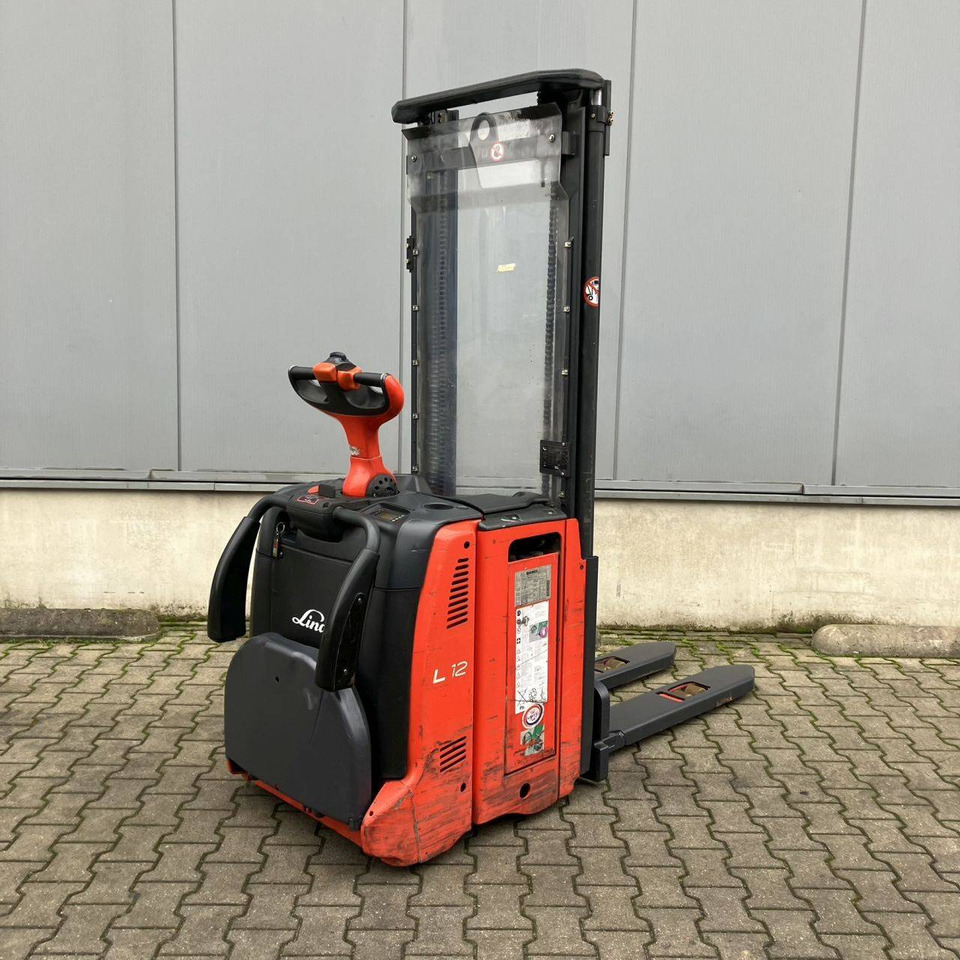 Linde L12AP (133) - Штабелер: фото 1 Linde L12AP (133) - Штабелер: фото 1