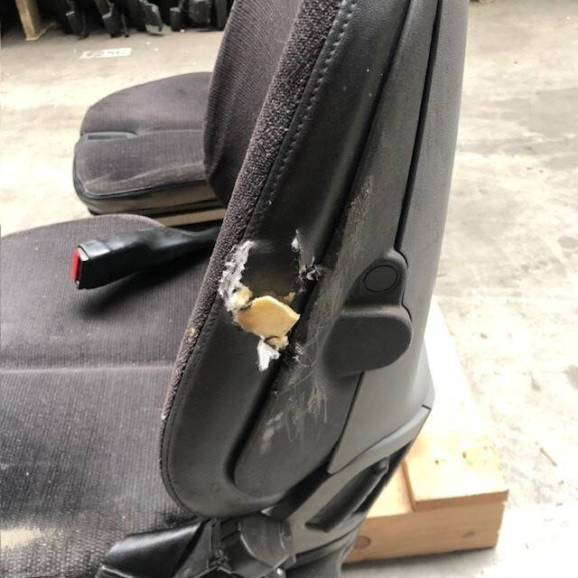 Seat for Linde /1120-01/ - Сиденье для Погрузочно-разгрузочной техники: фото 5 Seat for Linde /1120-01/ - Сиденье для Погрузочно-разгрузочной техники: фото 5