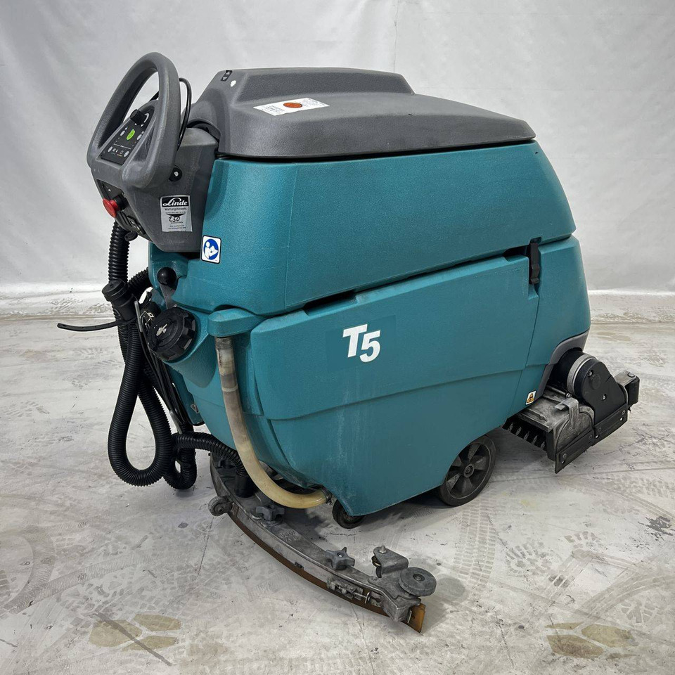 Tennant T5 - Поломоечная машина: фото 2 Tennant T5 - Поломоечная машина: фото 2
