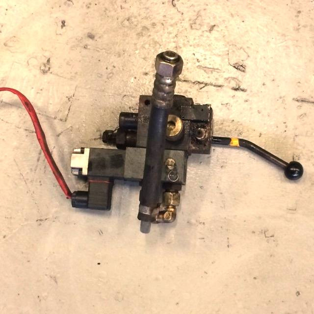 Valve Block for Jungheinrich ERC 12,5 - Гидравлический клапан для Погрузочно-разгрузочной техники: фото 1 Valve Block for Jungheinrich ERC 12,5 - Гидравлический клапан для Погрузочно-разгрузочной техники: фото 1