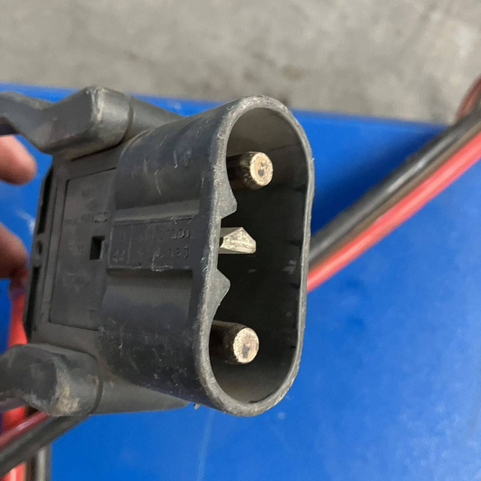 Hawker 24V/70A - Запчасти для Погрузочно-разгрузочной техники: фото 5 Hawker 24V/70A - Запчасти для Погрузочно-разгрузочной техники: фото 5