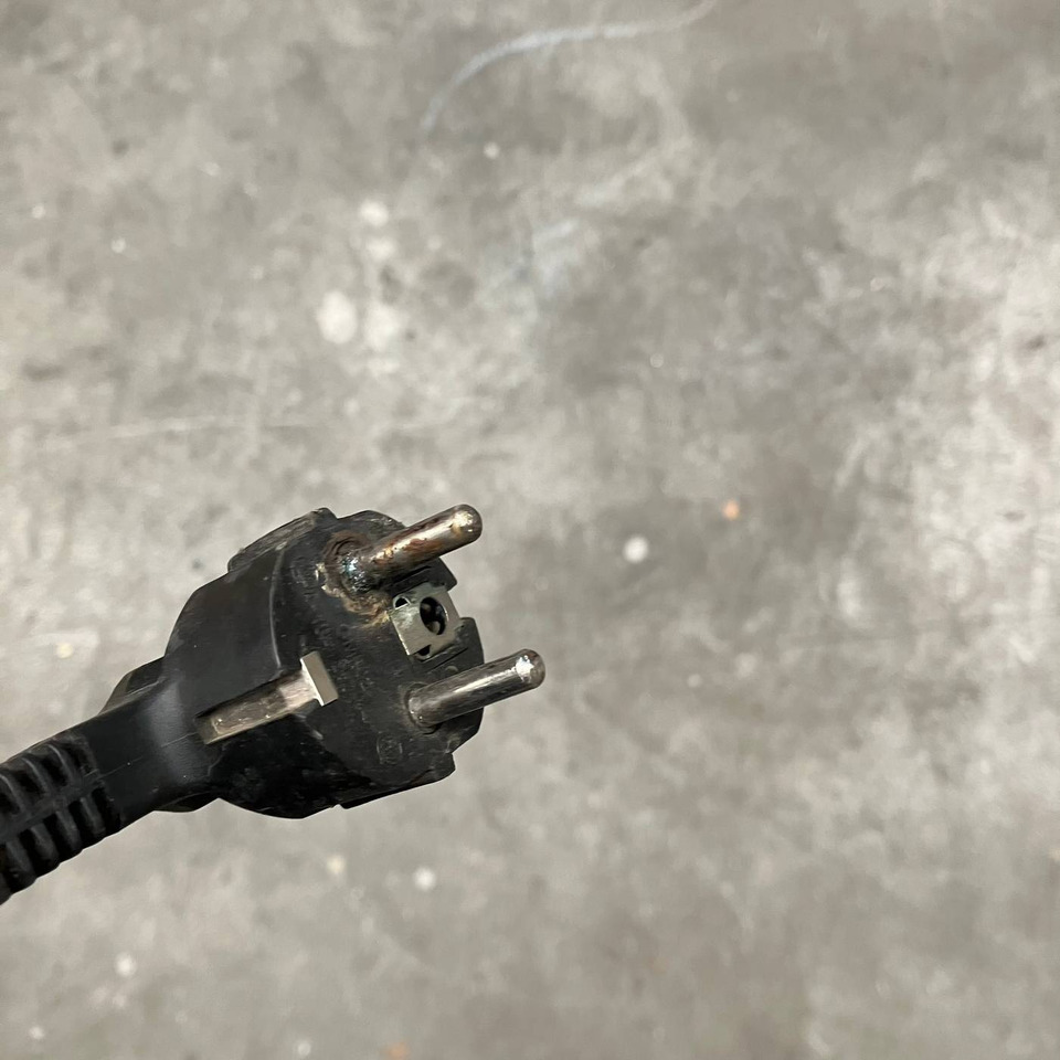 Hawker 24V/70A TC1 LT - Запчасти для Погрузочно-разгрузочной техники: фото 2 Hawker 24V/70A TC1 LT - Запчасти для Погрузочно-разгрузочной техники: фото 2