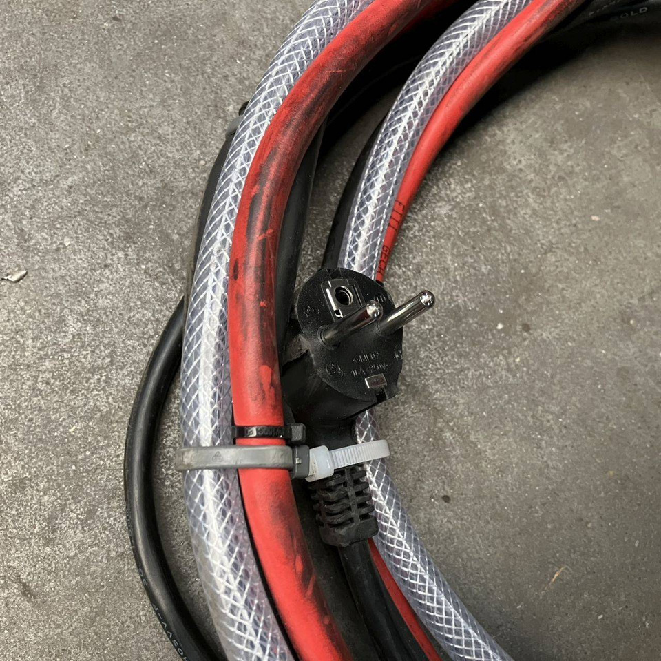 Hawker 24V/72A Lifetech TC1LT - Запчасти для Погрузочно-разгрузочной техники: фото 4 Hawker 24V/72A Lifetech TC1LT - Запчасти для Погрузочно-разгрузочной техники: фото 4