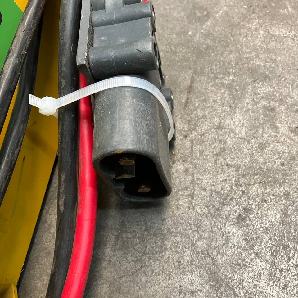 Hawker 24V/80A - Запчасти для Погрузочно-разгрузочной техники: фото 4 Hawker 24V/80A - Запчасти для Погрузочно-разгрузочной техники: фото 4