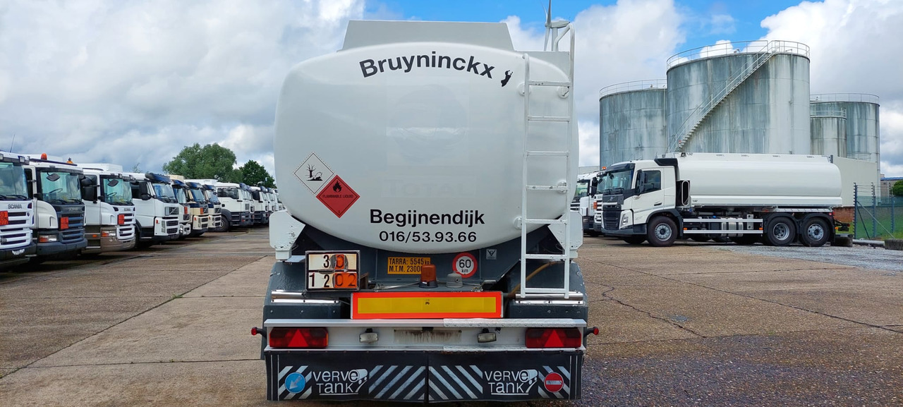 EKW - Полуприцеп-цистерна: фото 4 EKW - Полуприцеп-цистерна: фото 4