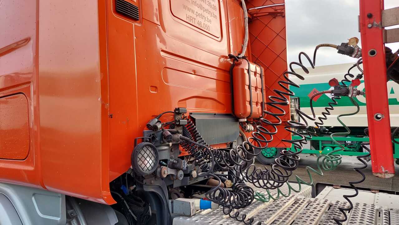 JANS - Полуприцеп-цистерна: фото 3 JANS - Полуприцеп-цистерна: фото 3