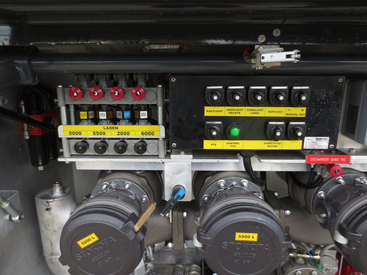 SCANIA G370 - Грузовик-цистерна: фото 3 SCANIA G370 - Грузовик-цистерна: фото 3