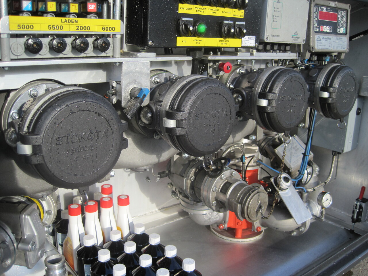 SCANIA G370 - Грузовик-цистерна: фото 5 SCANIA G370 - Грузовик-цистерна: фото 5