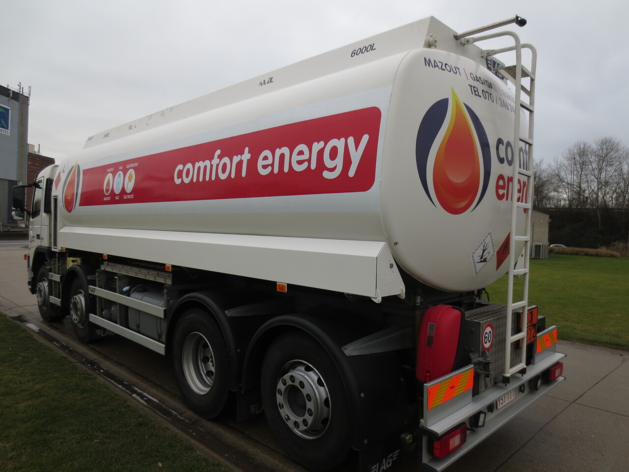 Грузовик-цистерна Volvo FMFH: фото 18