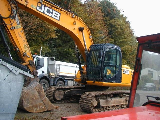 JCB JS220LCT4 - Гусеничный экскаватор: фото 3 JCB JS220LCT4 - Гусеничный экскаватор: фото 3