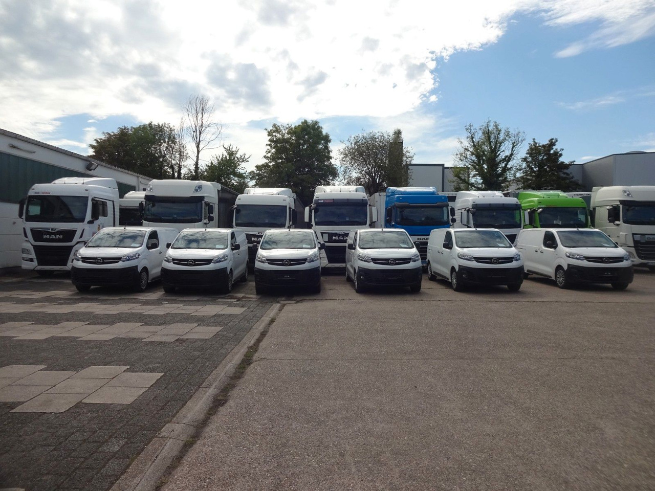 Opel Opel 5 x Vivaro Kasten L1H1, Klima, PDC, - Легковой фургон: фото 2 Opel Opel 5 x Vivaro Kasten L1H1, Klima, PDC, - Легковой фургон: фото 2