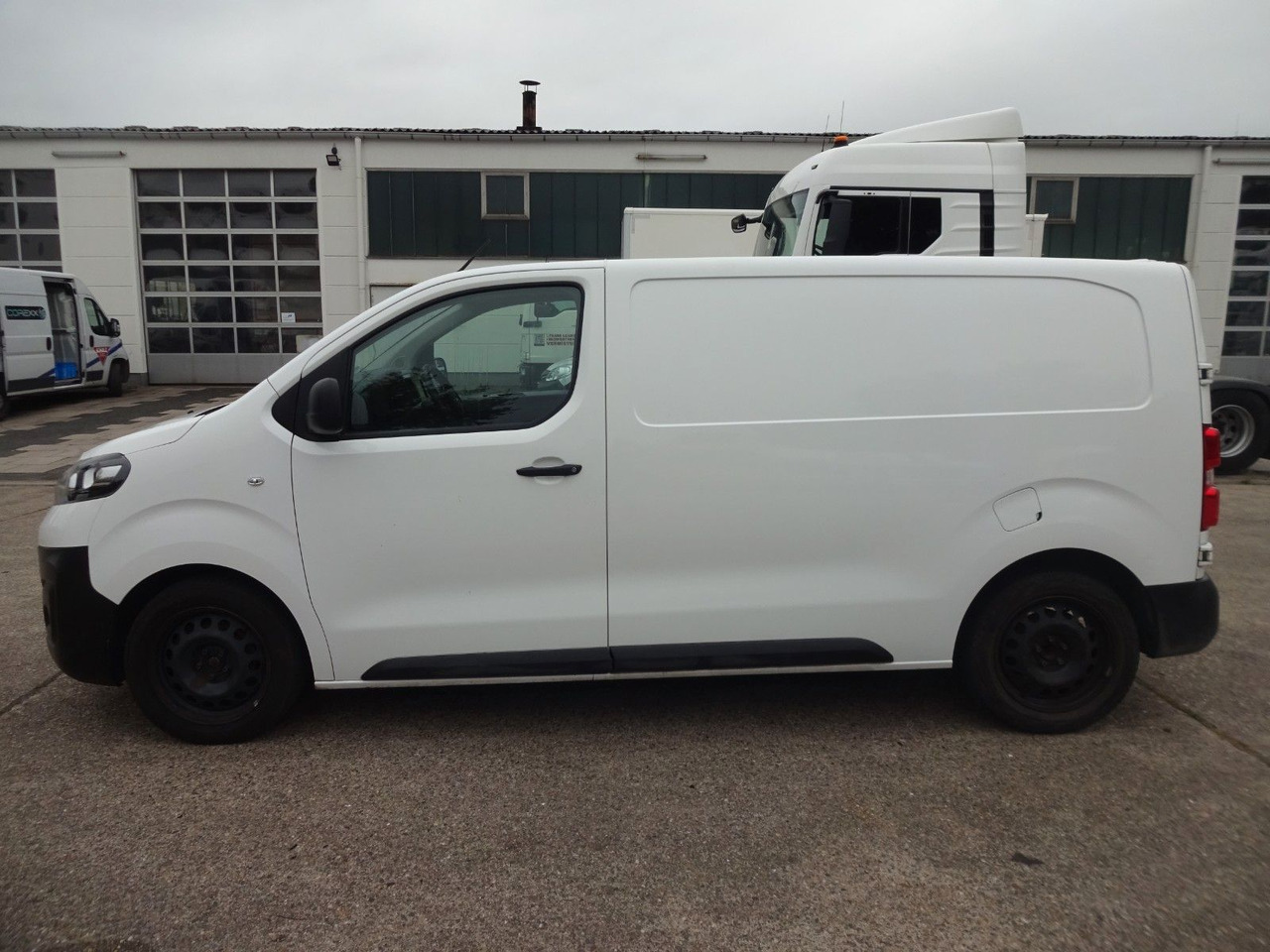 Opel Vivaro Kasten L1H1, Klima, PDC, - Легковой фургон: фото 3 Opel Vivaro Kasten L1H1, Klima, PDC, - Легковой фургон: фото 3