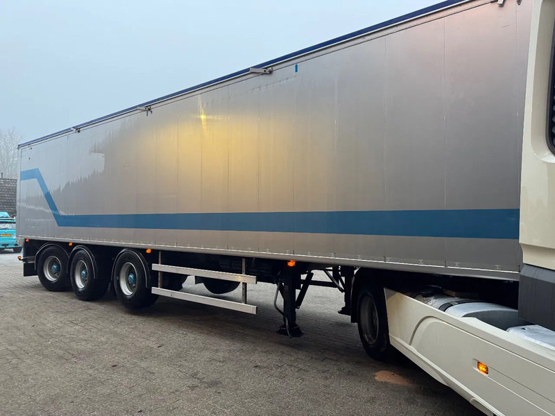 Bulthuis 70m3 Stuuras/Lenkachse Cargo Floor 2 jaar oud! Top conditie - NIEUWE APK - Полуприцеп с подвижным полом: фото 4 Bulthuis 70m3 Stuuras/Lenkachse Cargo Floor 2 jaar oud! Top conditie - NIEUWE APK - Полуприцеп с подвижным полом: фото 4