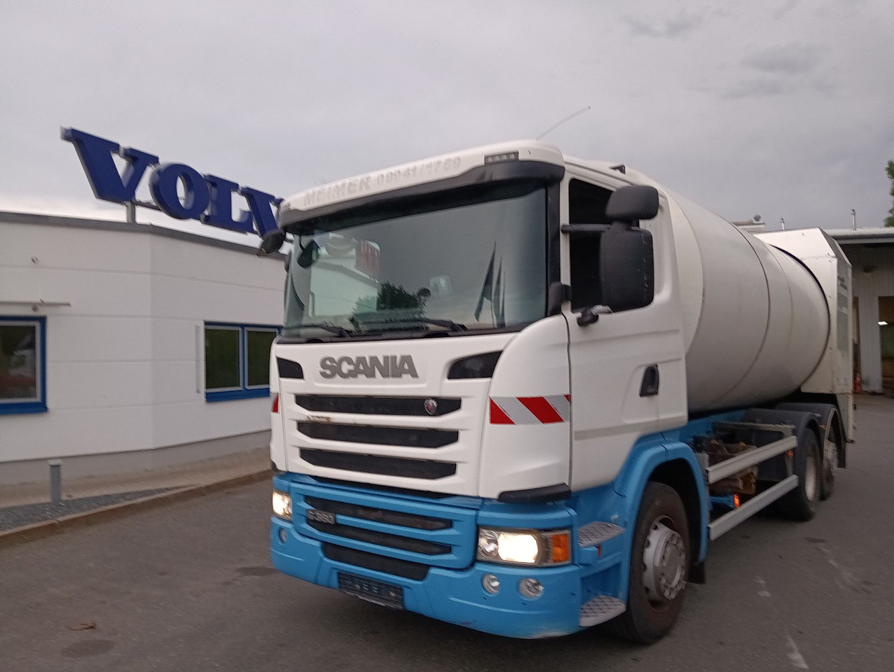 Scania G360 6x2 RETARDER FAUN ROTOPRESS 521L Zöller 230 - Мусоровоз: фото 1 Scania G360 6x2 RETARDER FAUN ROTOPRESS 521L Zöller 230 - Мусоровоз: фото 1