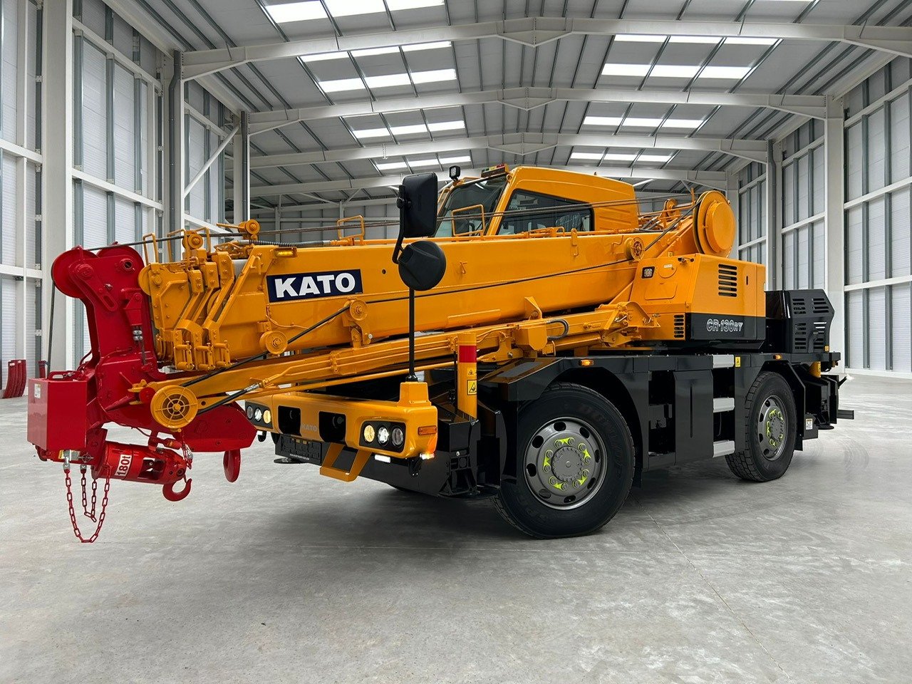 KATO CR-130Rv - 13 Ton City Crane with Joystick Control - Мобильный кран: фото 5 KATO CR-130Rv - 13 Ton City Crane with Joystick Control - Мобильный кран: фото 5