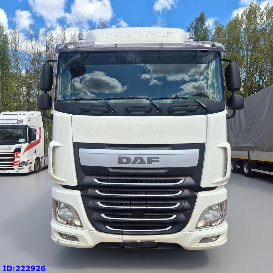 DAF XF 106 440 FAR 6x2 Euro6 - Изотермический грузовик: фото 2 DAF XF 106 440 FAR 6x2 Euro6 - Изотермический грузовик: фото 2