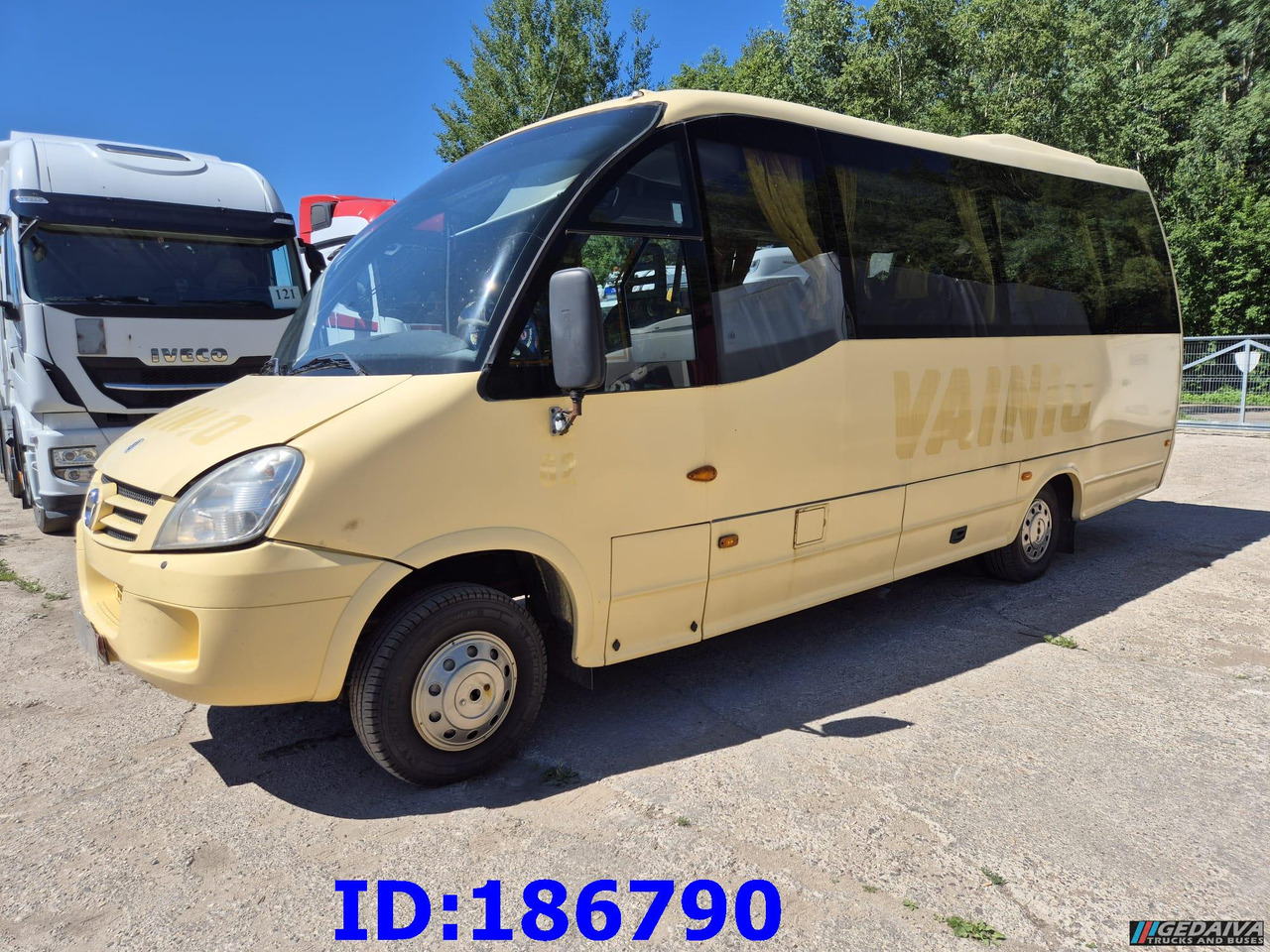 IVECO Wing Daily Tourys 25-seater - Туристический автобус: фото 1 IVECO Wing Daily Tourys 25-seater - Туристический автобус: фото 1