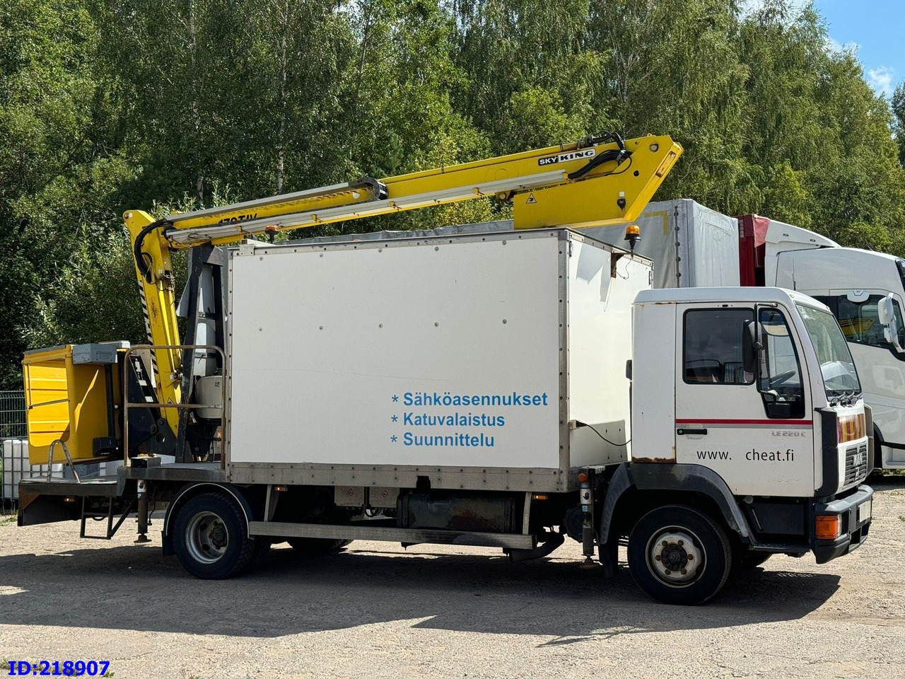 MAN LE 220C + Sky King 179TV - Грузовик с подъемником, Коммунальная/ Специальная техника: фото 4 MAN LE 220C + Sky King 179TV - Грузовик с подъемником, Коммунальная/ Специальная техника: фото 4