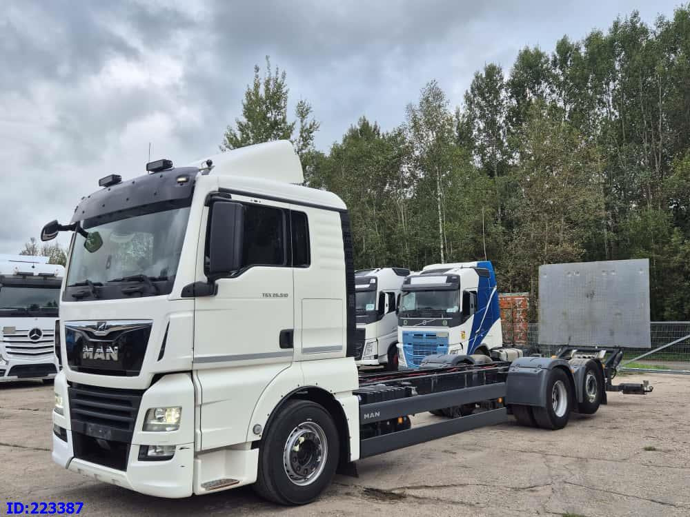 MAN TGX 26.510 WB 5900 6X2 Steering axle - Грузовик-шасси: фото 1 MAN TGX 26.510 WB 5900 6X2 Steering axle - Грузовик-шасси: фото 1
