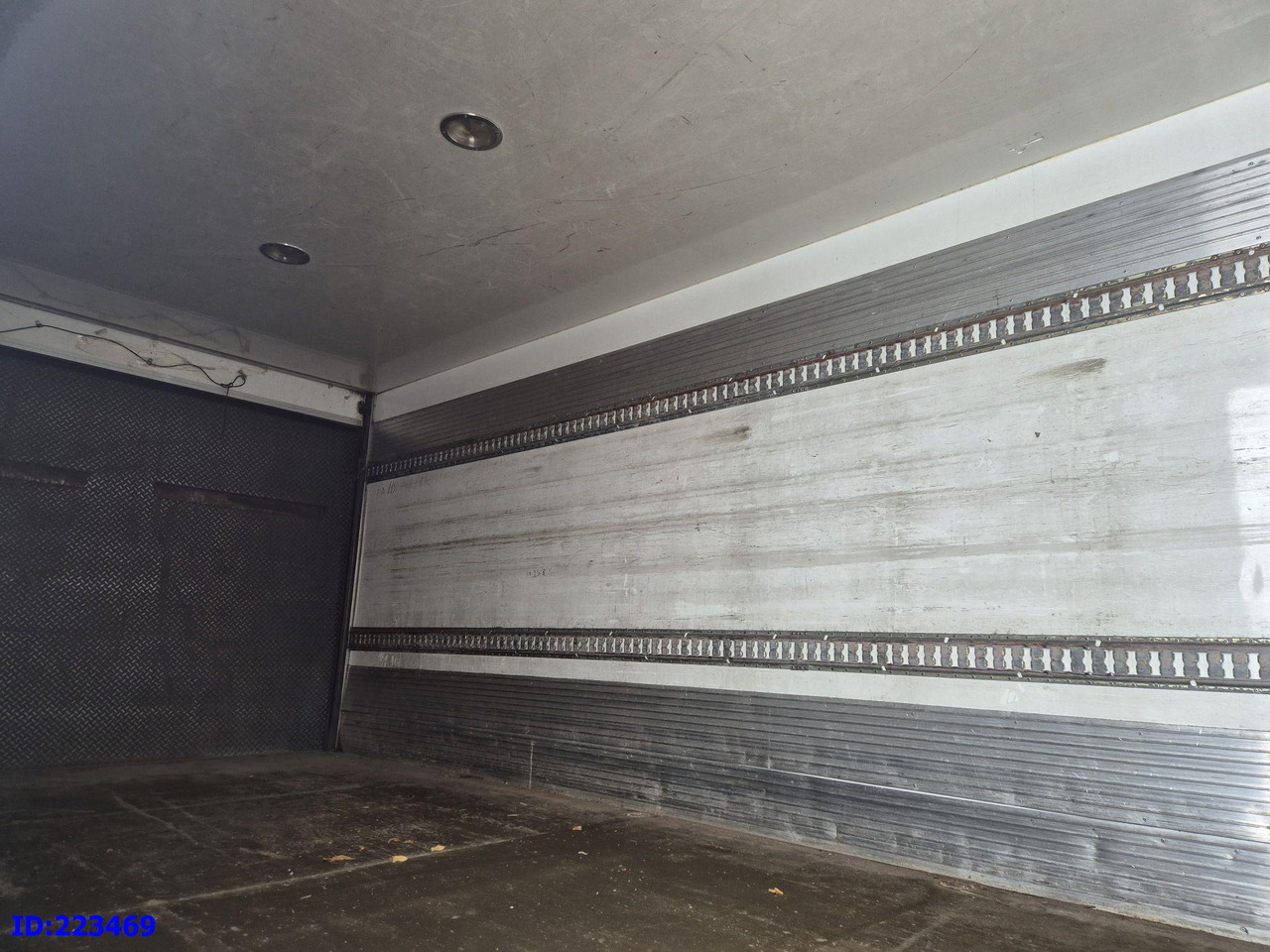 Грузовик с закрытым кузовом MERCEDES-BENZ Atego 1524: фото 8