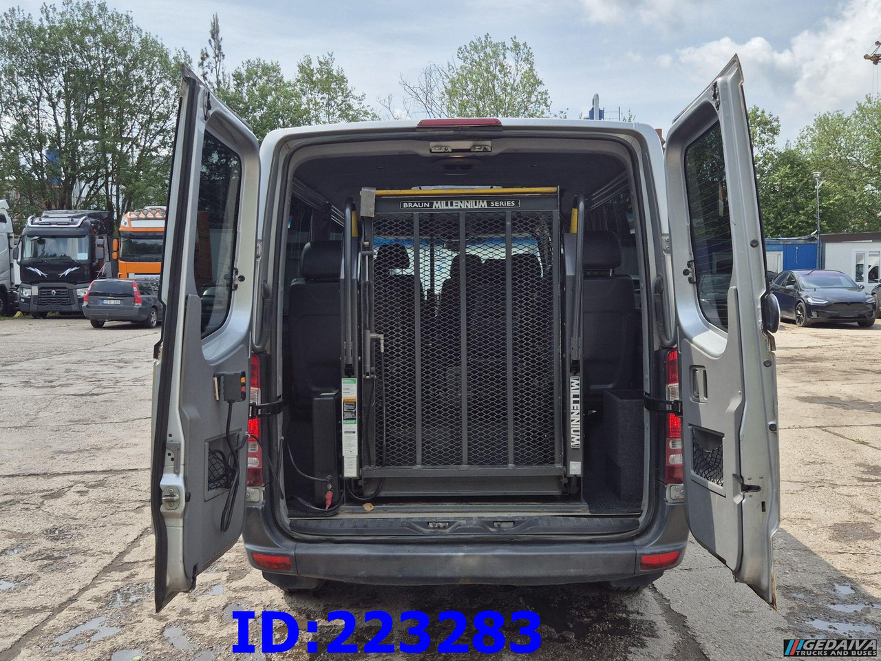MERCEDES-BENZ Sprinter 313 - Kasten VIP -Euro5 - Туристический автобус: фото 5 MERCEDES-BENZ Sprinter 313 - Kasten VIP -Euro5 - Туристический автобус: фото 5