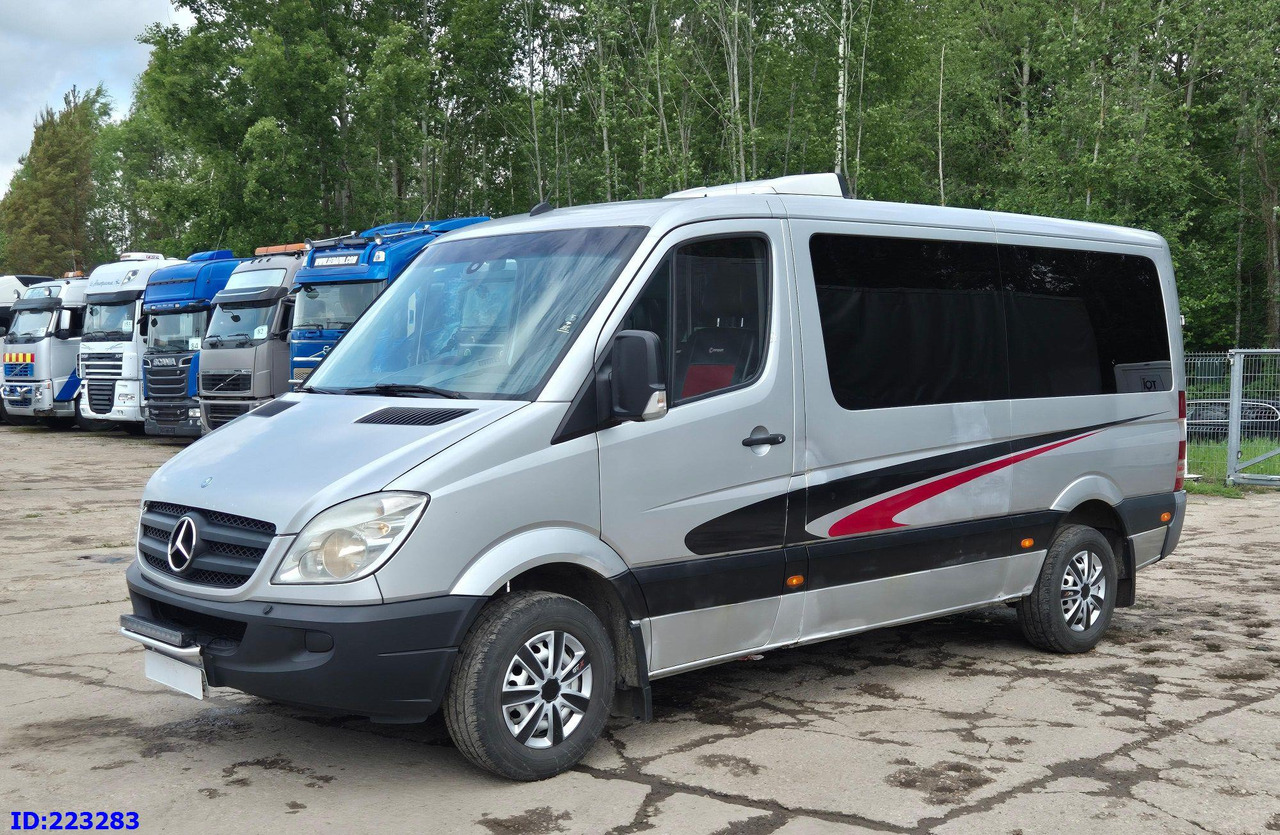 MERCEDES-BENZ Sprinter 313 - Kasten VIP -Euro5 - Туристический автобус: фото 1 MERCEDES-BENZ Sprinter 313 - Kasten VIP -Euro5 - Туристический автобус: фото 1