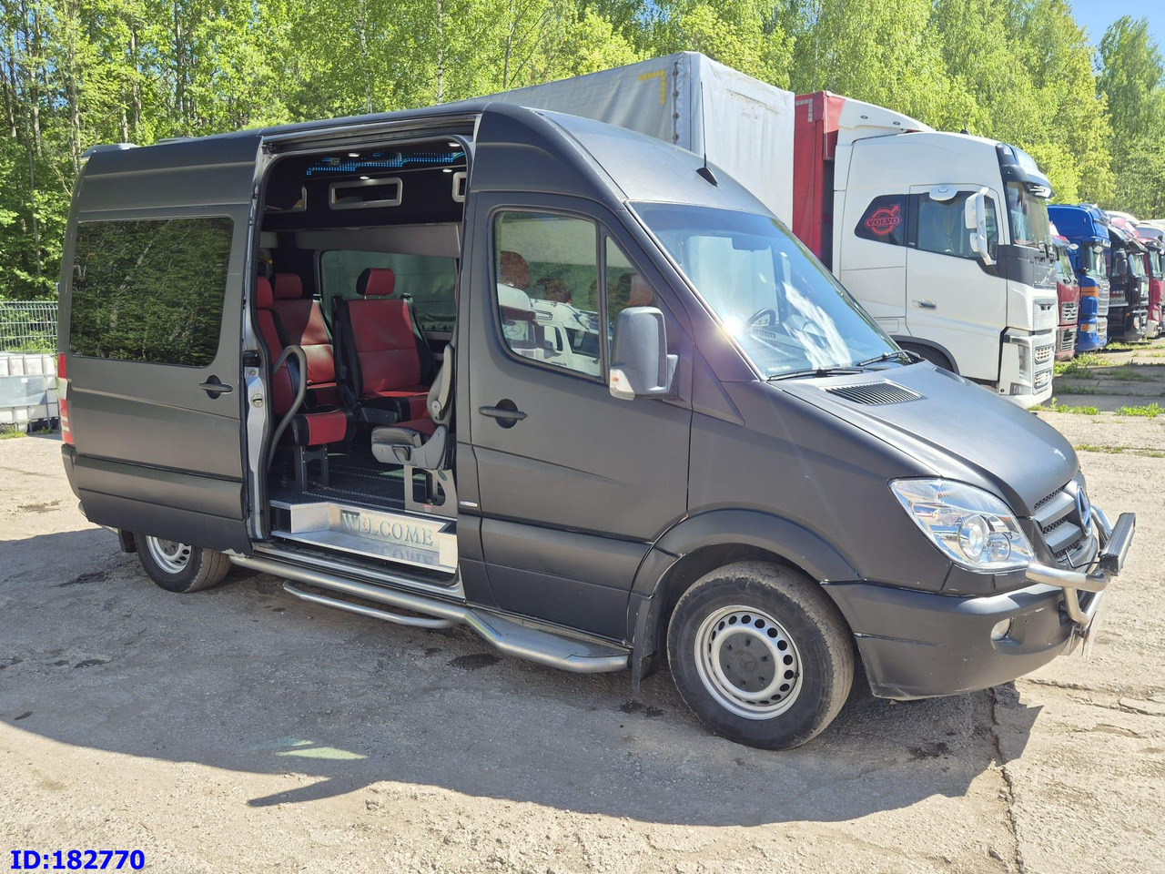 MERCEDES-BENZ Sprinter 319 VIP Euro5 - Микроавтобус, Пассажирский фургон: фото 1 MERCEDES-BENZ Sprinter 319 VIP Euro5 - Микроавтобус, Пассажирский фургон: фото 1
