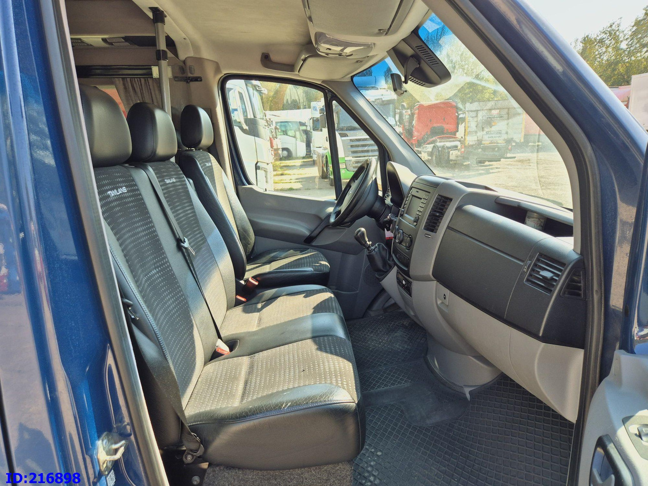 Туристический автобус MERCEDES-BENZ Sprinter 516 - VIP - Tamlans  16-seater: фото 15