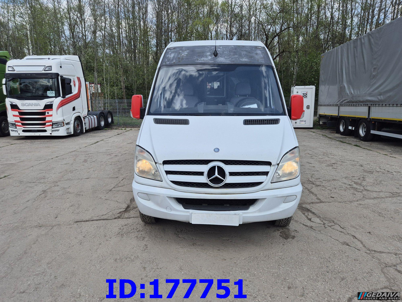 MERCEDES-BENZ Sprinter 518 - VIP - 17-seater - Туристический автобус: фото 4 MERCEDES-BENZ Sprinter 518 - VIP - 17-seater - Туристический автобус: фото 4